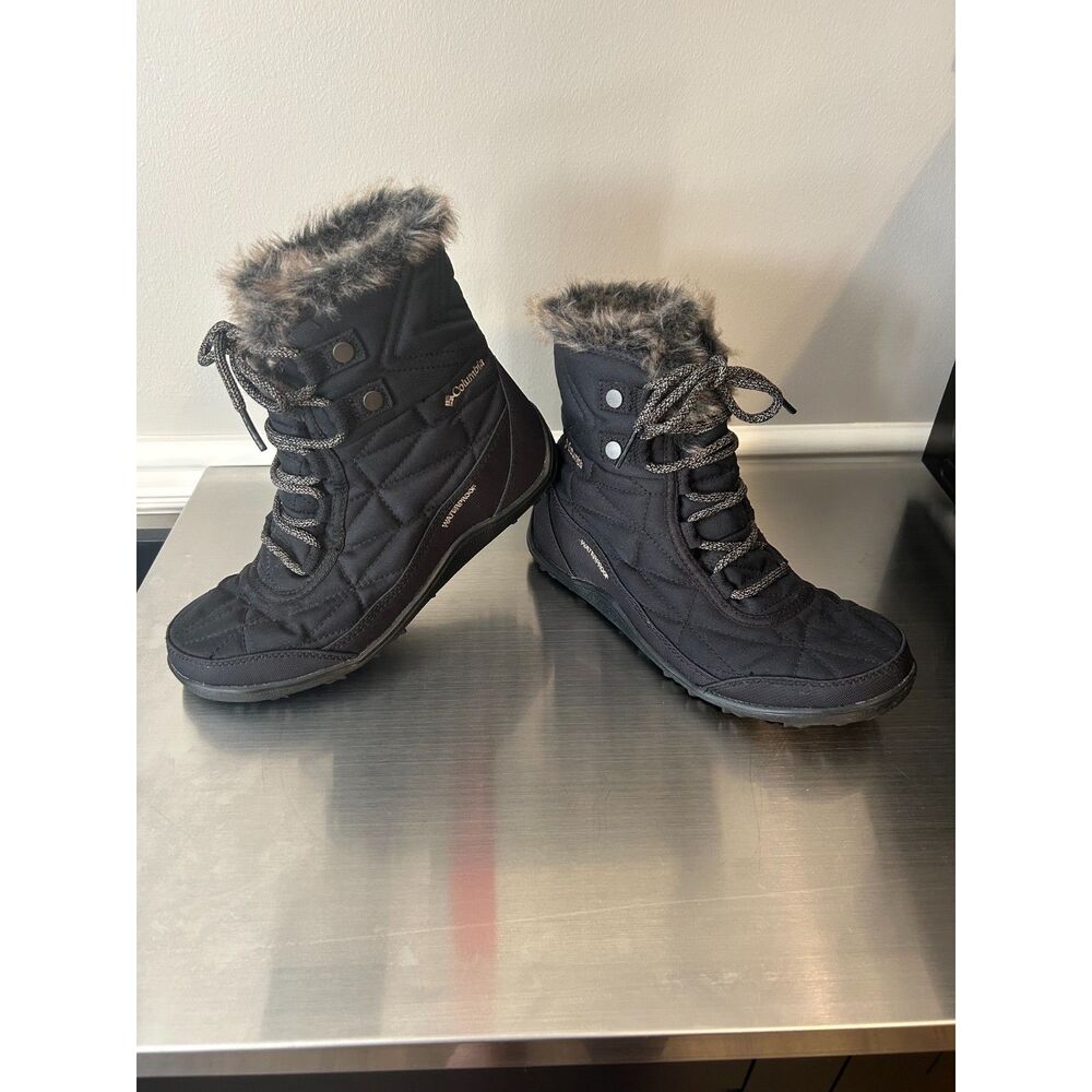 Columbia Minx Shorty III Waterproof Faux Fur Black Snow Boots Women's 7 EUC